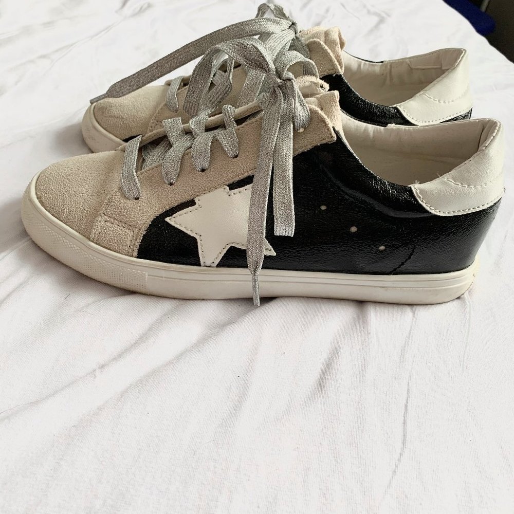 Star sneakers